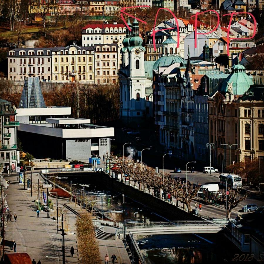 App Karlovy Vary Luaran gambar